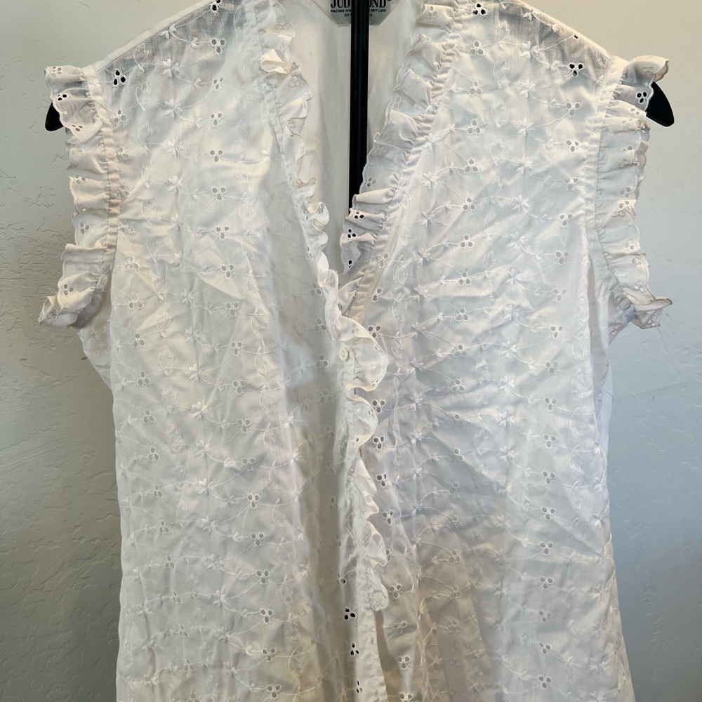 White Ruffled Short Sleeve Top